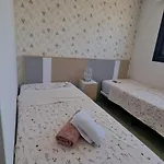 דירה Ewa